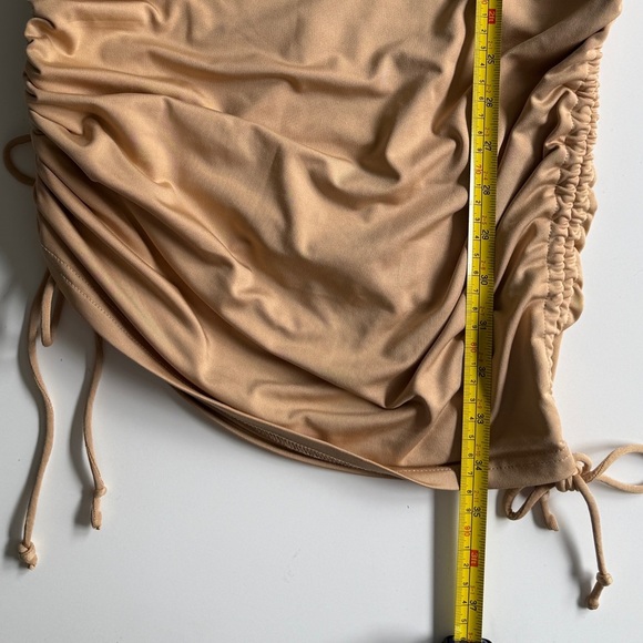 Superdown Cory Ruched Side Mini Dress Nude Small S Neutral Closet Staple Classic - Picture 5 of 12